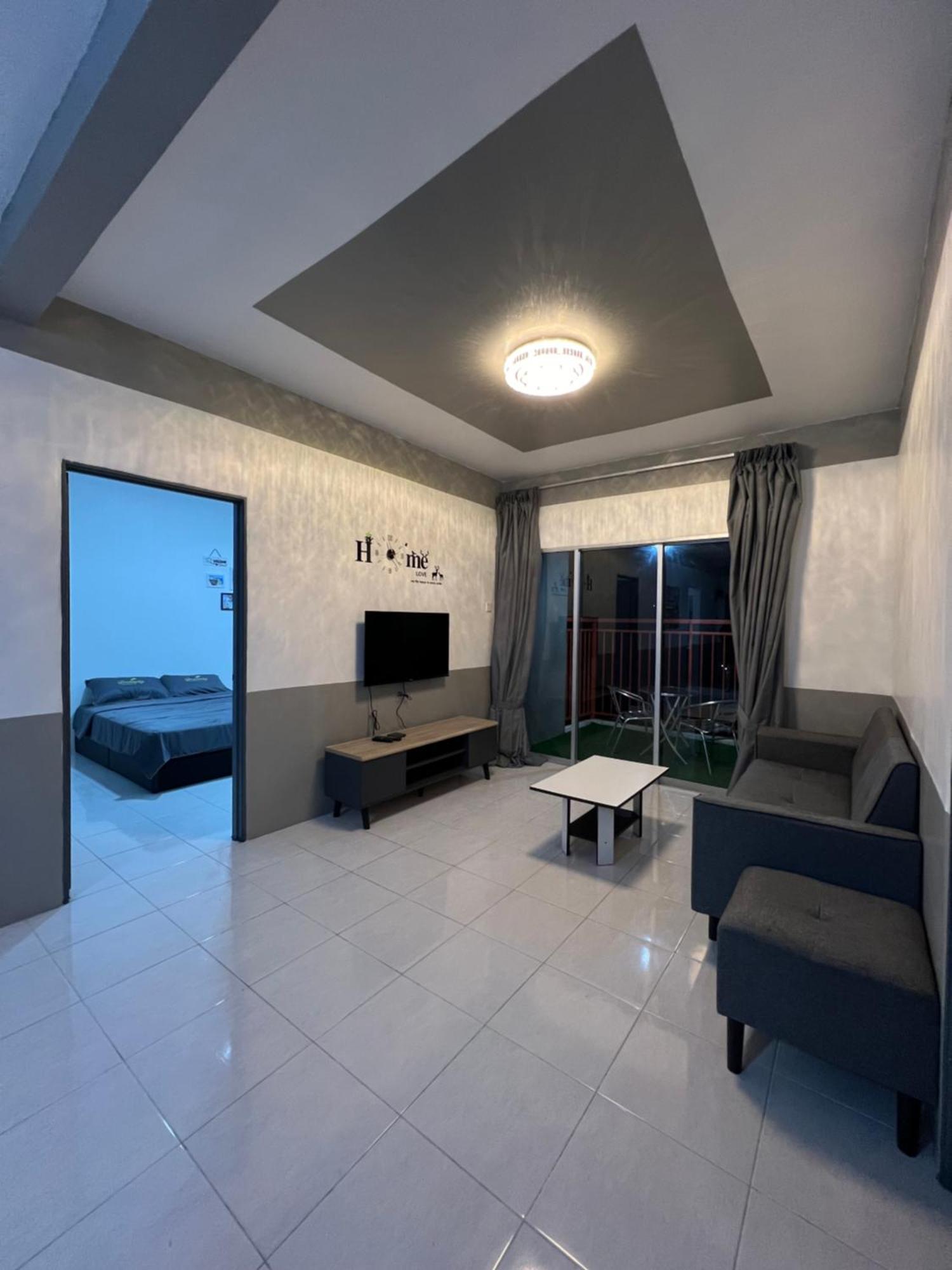 Yenesh Apartment
